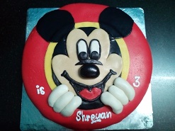 Mickey mouse cake